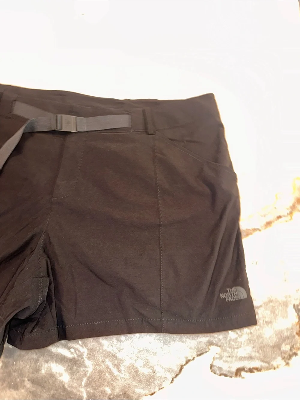 The‎ North Face Size 26W Women's Black  High-Rise Utility Shorts with Belt